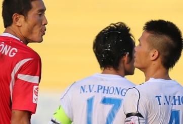 Nhổ nước bọt vào mặt đối thủ, Chí Công nhận án phạt nặng