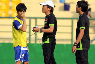 U23 VN: Công Phượng liên tục bị HLV Miura 'chỉnh đốn'