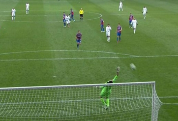 VIDEO: Xuất hiện bàn thắng đẹp nhất Premier League 2014-15