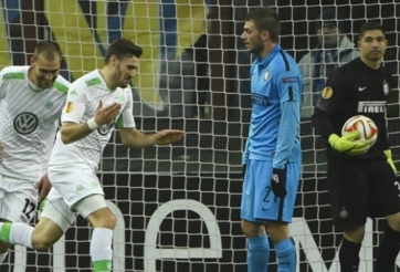 Video clip bàn thắng: Inter 1-2 Wolfsburg (Vòng 1/8 Europa League)