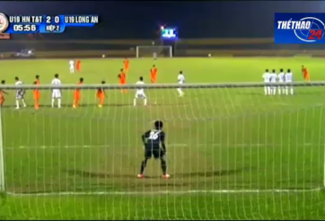 VIDEO: Pha bóng kungfu và siêu phẩm sút xa tại giải U19 QG 2015