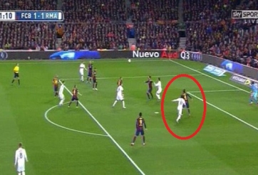 VIDEO: Ronaldo việt vị trước khi chuyền bóng cho Bale