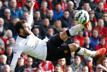 ĐHTB vòng 30  Premier League: Vinh danh Mata!