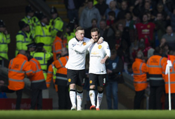 Rooney tiếc nuối vì không trao cơ hội đá 11m cho Mata