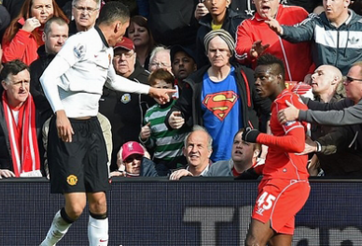 Balotelli có thể bị phạt nặng vì dùng ‘ngón tay thối’ với CĐV MU