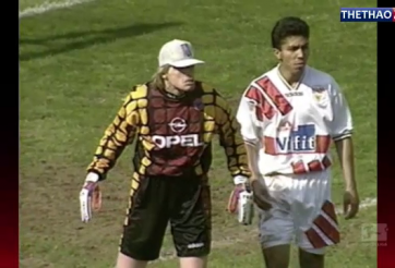 VIDEO: Những tình huống 'hổ báo' của Olvier Kahn với tiền đạo đối phương