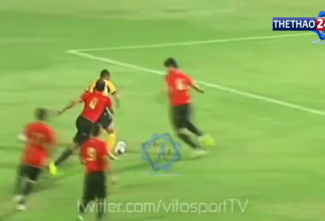 VIDEO: Siêu phẩm solo như Messi ở giải VĐQG Kuwait