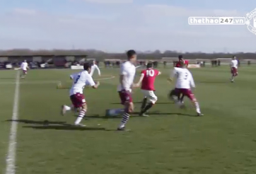 VIDEO: Sao trẻ MU xâu kim và solo qua 3 cầu thủ đối phương như Messi