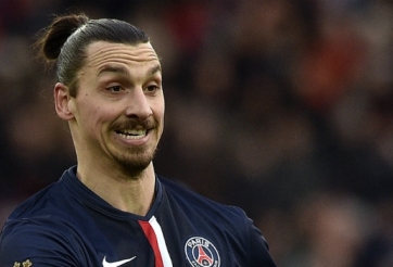 VIDEO: Khoảnh khắc hiếm hoi khi Ibrahimovic sợ hãi