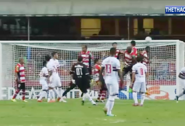 VIDEO: Thủ thành Rogerio Ceni gia tăng kỷ lục bằng tài sút phạt ở tuổi 42