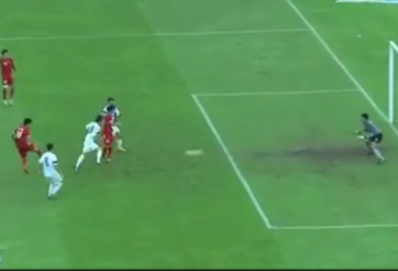 VIDEO: Thanh Bình nâng tỷ số lên 2-0 cho U23 Việt Nam