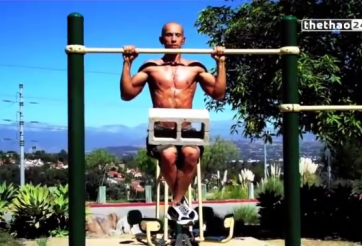 VIDEO: Xem 'thánh tập gym' Frank Medrano trình diễn lên xà