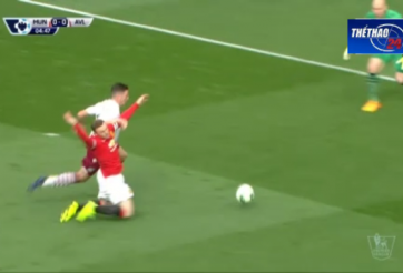 VIDEO: Trọng tài từ chối 1 quả pen cho MU