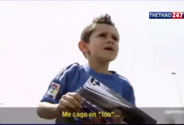 VIDEO: Fan nhí chửi bậy vì bị Ronaldo 'bơ'