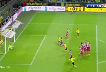 VIDEO: Pha bắt bóng 'siêu dính' của Manuel Neuer ngay trên vạch vôi