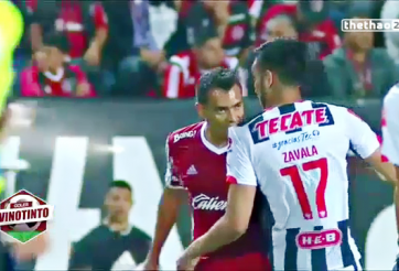 VIDEO: Cầu thủ bắt chước Suarez cắn đối phương ở giải VĐQG Peru