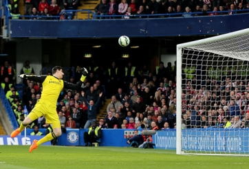 VIDEO: Tốp 5 bàn thắng đẹp vòng 31 giải Ngoại hạng Anh