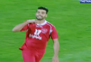 VIDEO: Cầu thủ Iran ăn mừng kiểu... IS sau cú sút panenka