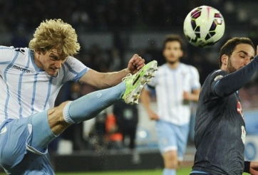 Video clip bàn thắng: Napoli 0-1 Lazio (Bán kết Coppa Italia)