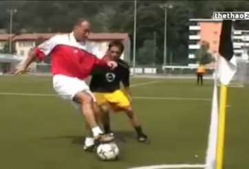 VIDEO: Pha xỏ háng đẳng cấp nhất mà bạn từng thấy