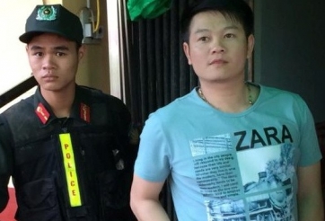 Văn Quyến tái xuất trên sân Vinh để cổ vũ cho Hồ Tuấn Tài