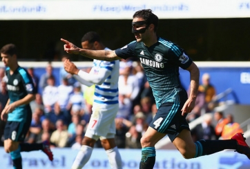 Sao Chelsea gặp nạn sau pha ghi bàn của Cesc