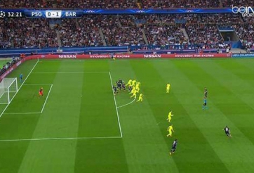 VIDEO: Nghệ thuật bắt việt vị của Barcelona vs PSG
