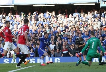 VIDEO: Hazard dứt điểm kỹ thuật mở tỷ số trận đấu