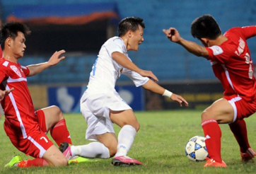 Giá vé xem trận Hà Nội T&T vs HAGL ở mức trung bình