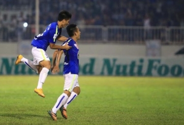 VIDEO: 5 bàn thắng đẹp nhất vòng 10 V-League 2015