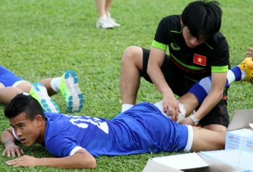 Tuyển thủ U23 Việt Nam bất ngờ tái phát chấn thương