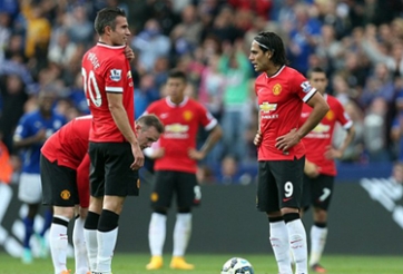 HLV Van Gaal mạnh tay làm mới hàng công của Man Utd