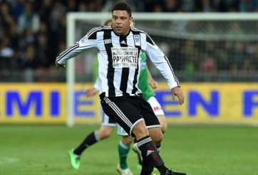 VIDEO: Xem lại cú hat-trick của Ronaldo béo trong trận đấu từ thiện tại Pháp