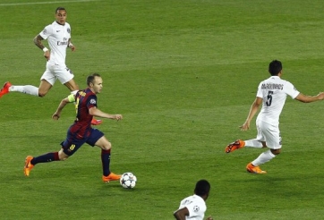 VIDEO: Pha solo từ sân nhà và kiến tạo mang thương hiệu Andres Iniesta