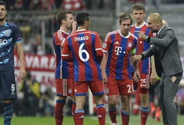 Sự cố bi hài trong trận thắng của Bayern trước Porto