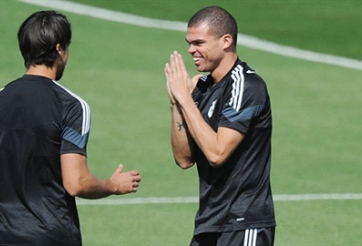 Giải pháp cho Real Madrid: Pepe đá tiền vệ