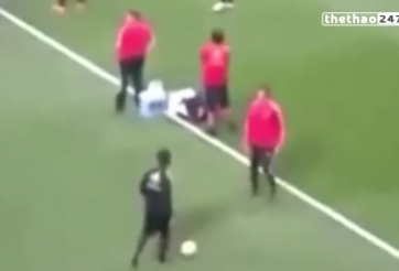 VIDEO: Chỉ có thể là Ronaldinho