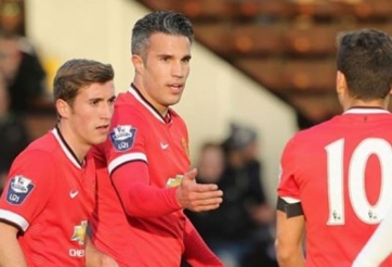 VIDEO: Van Persie lập cú đúp giúp U21 MU thắng đậm U21 Fulham