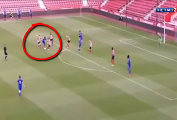 VIDEO: Pha độc diễn ghi bàn tuyệt đẹp của sao trẻ Chelsea trước 3 hậu vệ đối phương