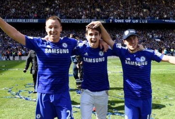 Vô địch cùng Chelsea, John Terry mỉa mai Benitez