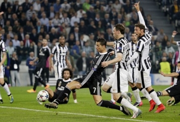 Video clip bàn thắng: Juventus 2-1 Real Madrid (BK Champions League)