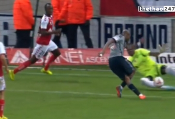 VIDEO: Pha Rabona ghi bàn xỏ háng thủ môn