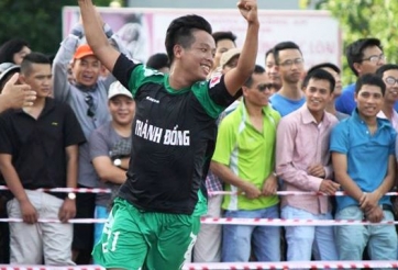 VIDEO: Giang 'say' - đôi chân ma thuật của bóng đá phủi