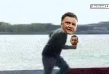 VIDEO: Cách HLV Van Gaal đưa Memphis Depay về MU