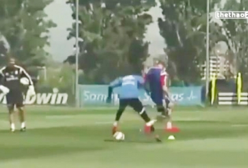 VIDEO: Thủ thành Keylor Navas 'xoay compa' biến thần đồng Odegaard thành 'gã hề'