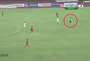 VIDEO: Sai lầm đáng trách của thủ môn Văn Tiến