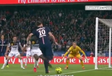 VIDEO: Pha lốp bóng kiến tạo đẳng cấp của Ibrahimovic