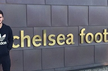 Chelsea đón tân binh đầu tiên trước kỳ CN mùa Hè