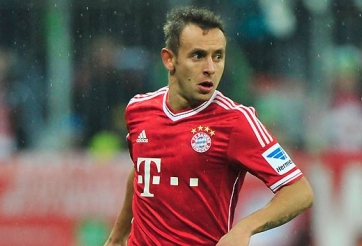 Rafinha: 'Barca không chỉ có mỗi Messi'