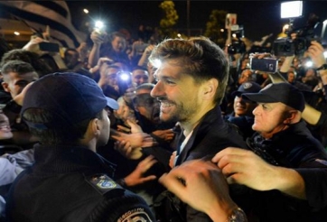 VIDEO: Các cầu thủ Juventus được CĐV chào đón nồng nhiệt tại quê nhà